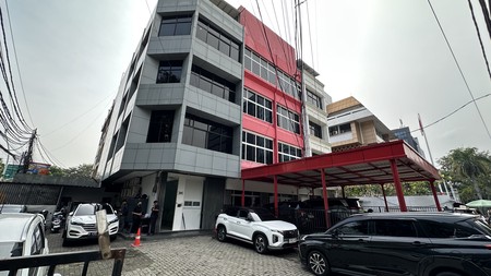 Dijual Gedung Ruko 4 Lantai Hook Strategis Dekat Monas