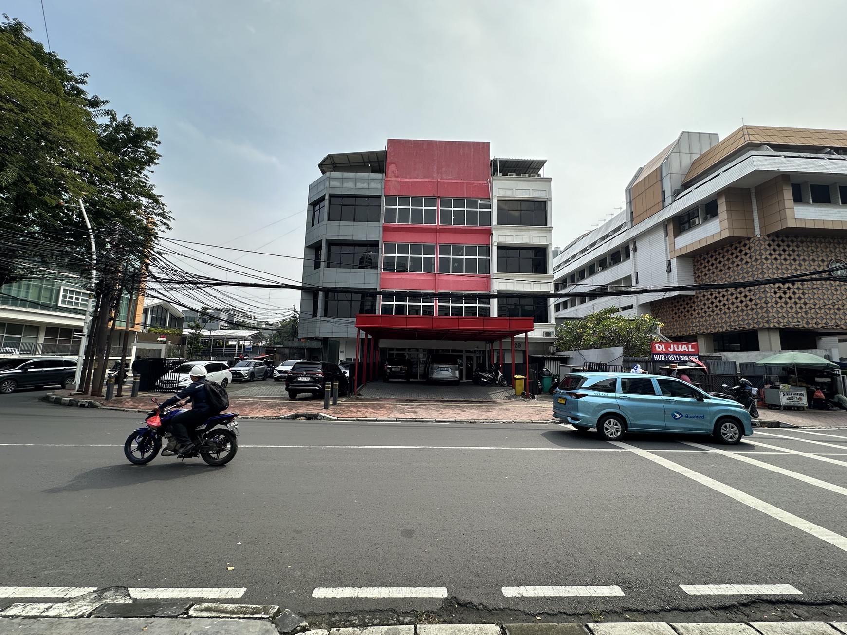 Dijual Gedung Ruko 4 Lantai Hook Strategis Dekat Monas
