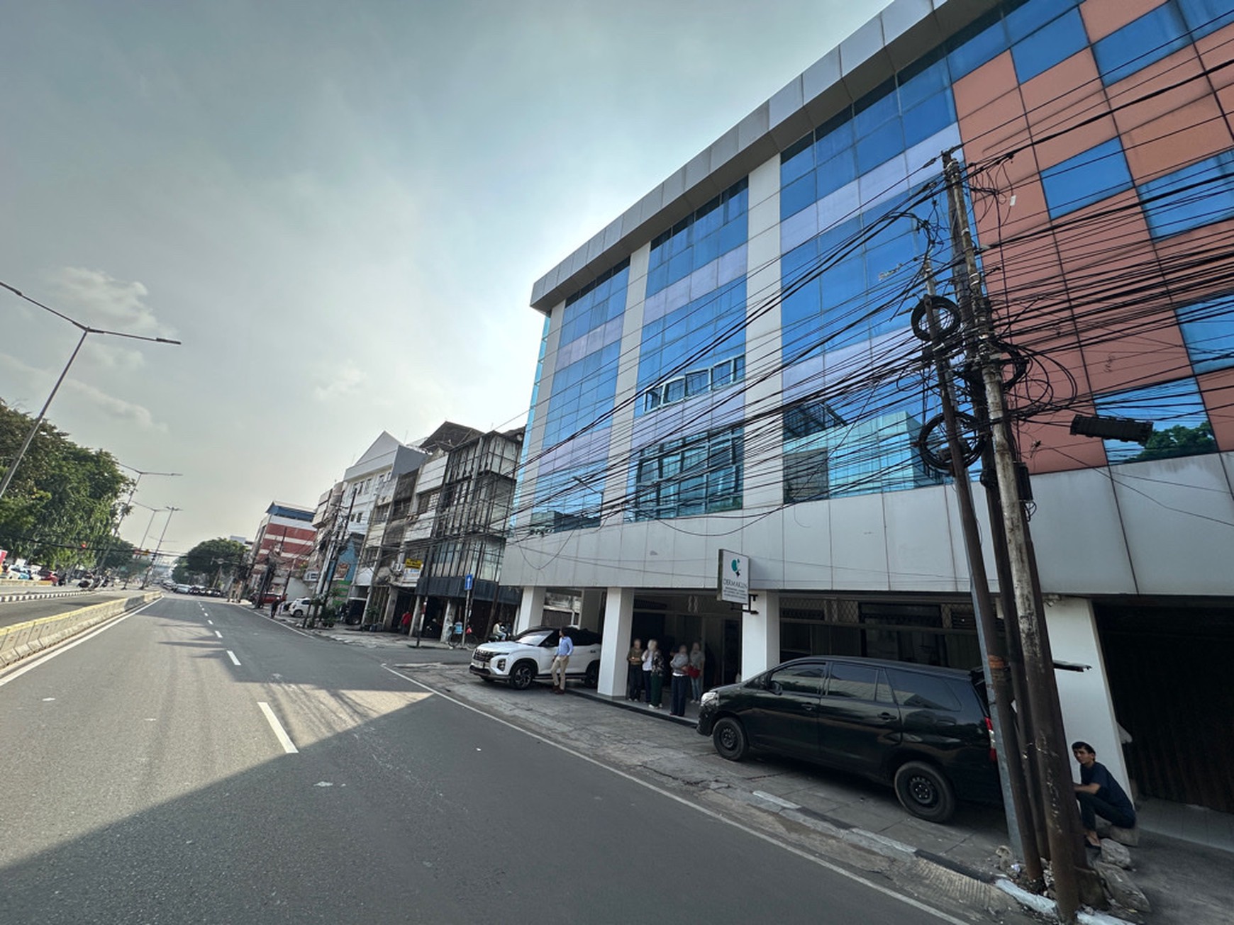 Dijual Gedung Ruko 5 Lantai Hook Strategis Dekat Monas