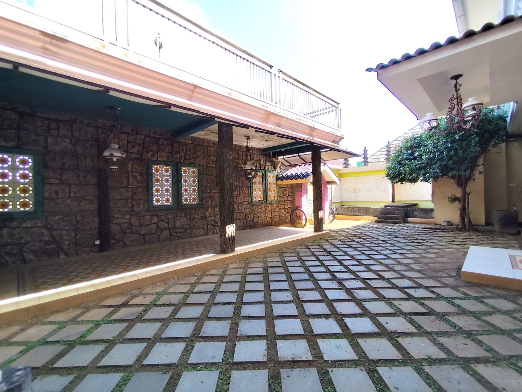 Rumah Hitung Tanah Area Cipete