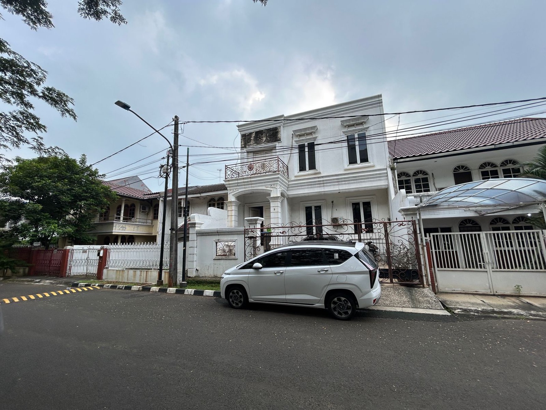 Dijual Rumah 3 Lantai di Kelapa Gading Jakarta Utara