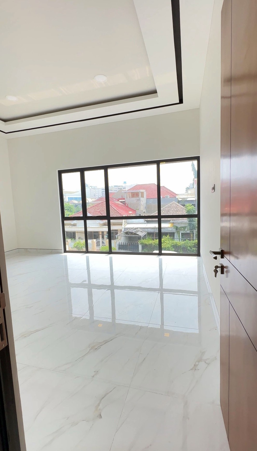 Rumah Baru Gress di Kertajaya Indah Timur Surabaya Timur, Minimalis, 2 Lantai, Siap Huni