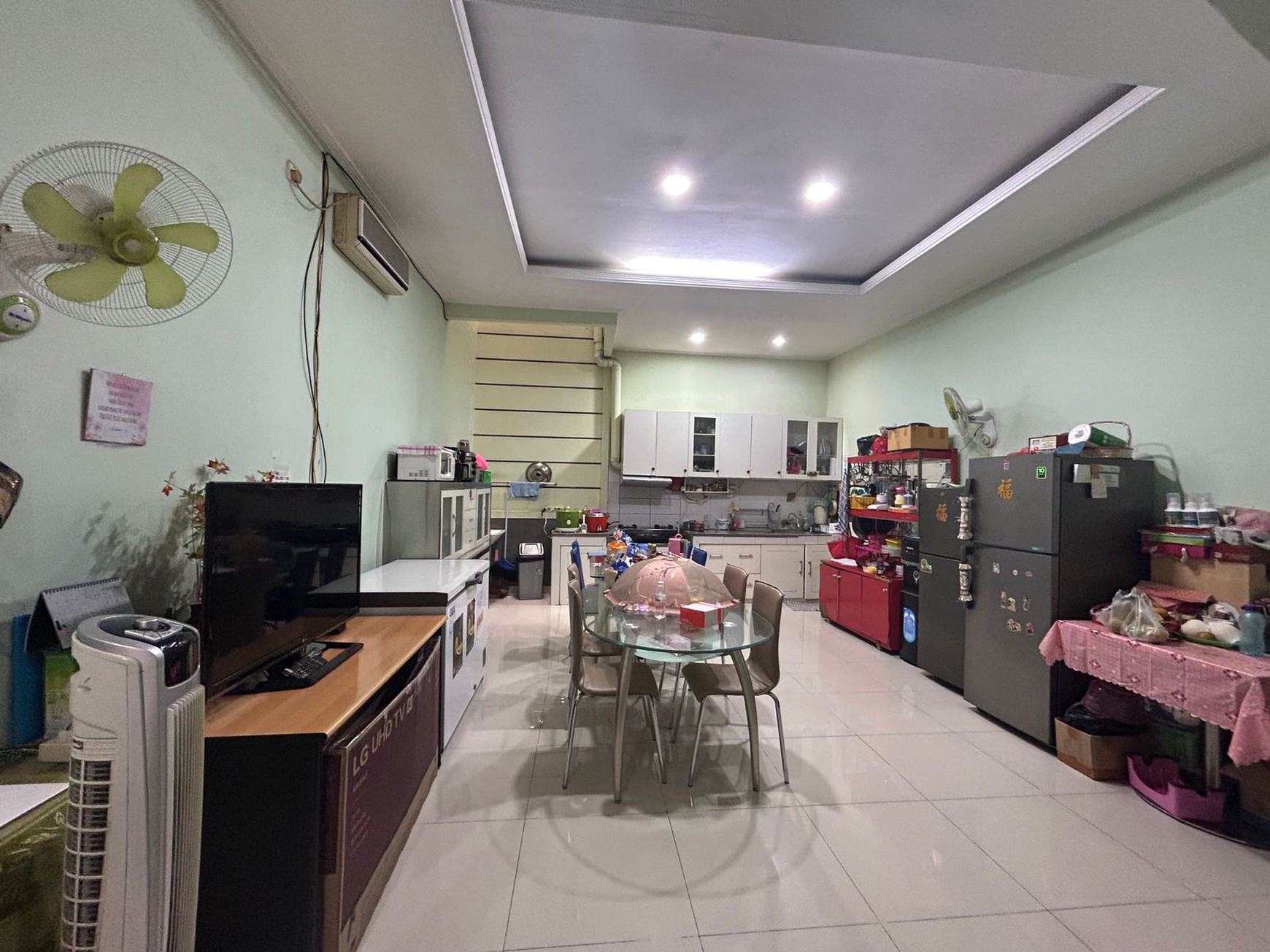 Dijual Rumah 3 Lantai di Tomang Hero Jakarta Barat