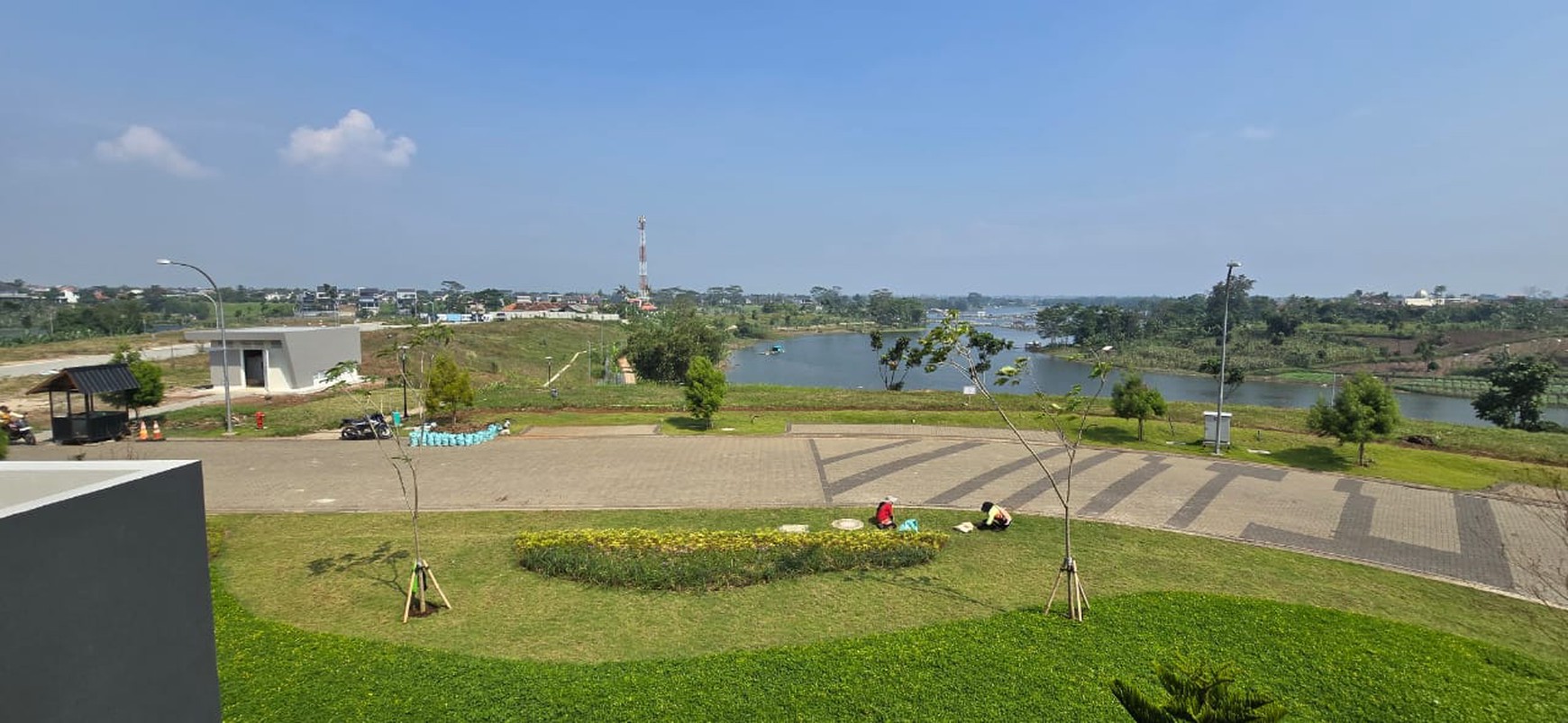 Rumah Lux View Danau di Tatar Spatirasmi Kota Baru Parahyangan
