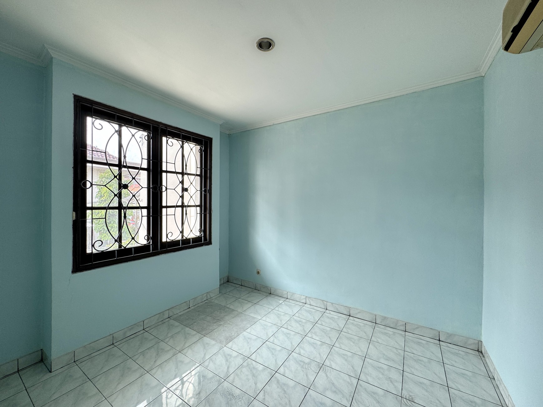 Dijual Rumah di Daan Mogot Baru, Jakarta Barat Indonesia