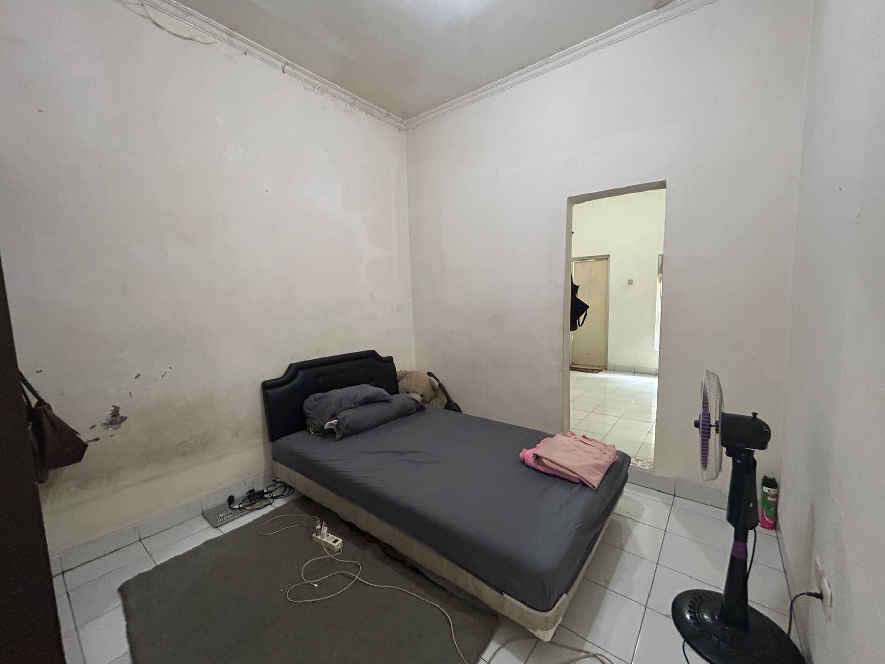 Dijual Rumah Hitung Tanah di Tomang Tinggi Jakarta Barat