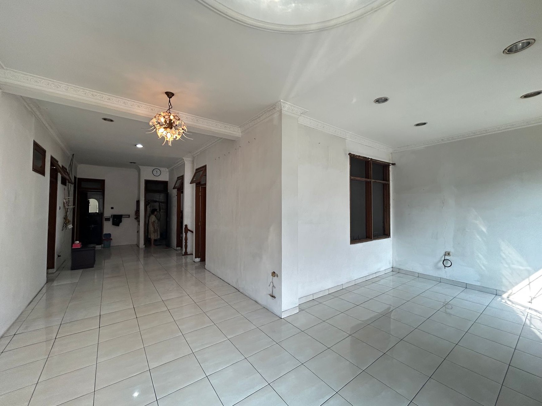 Dijual Rumah 2 Lantai Siap Huni di Tomang Jakarta Barat
