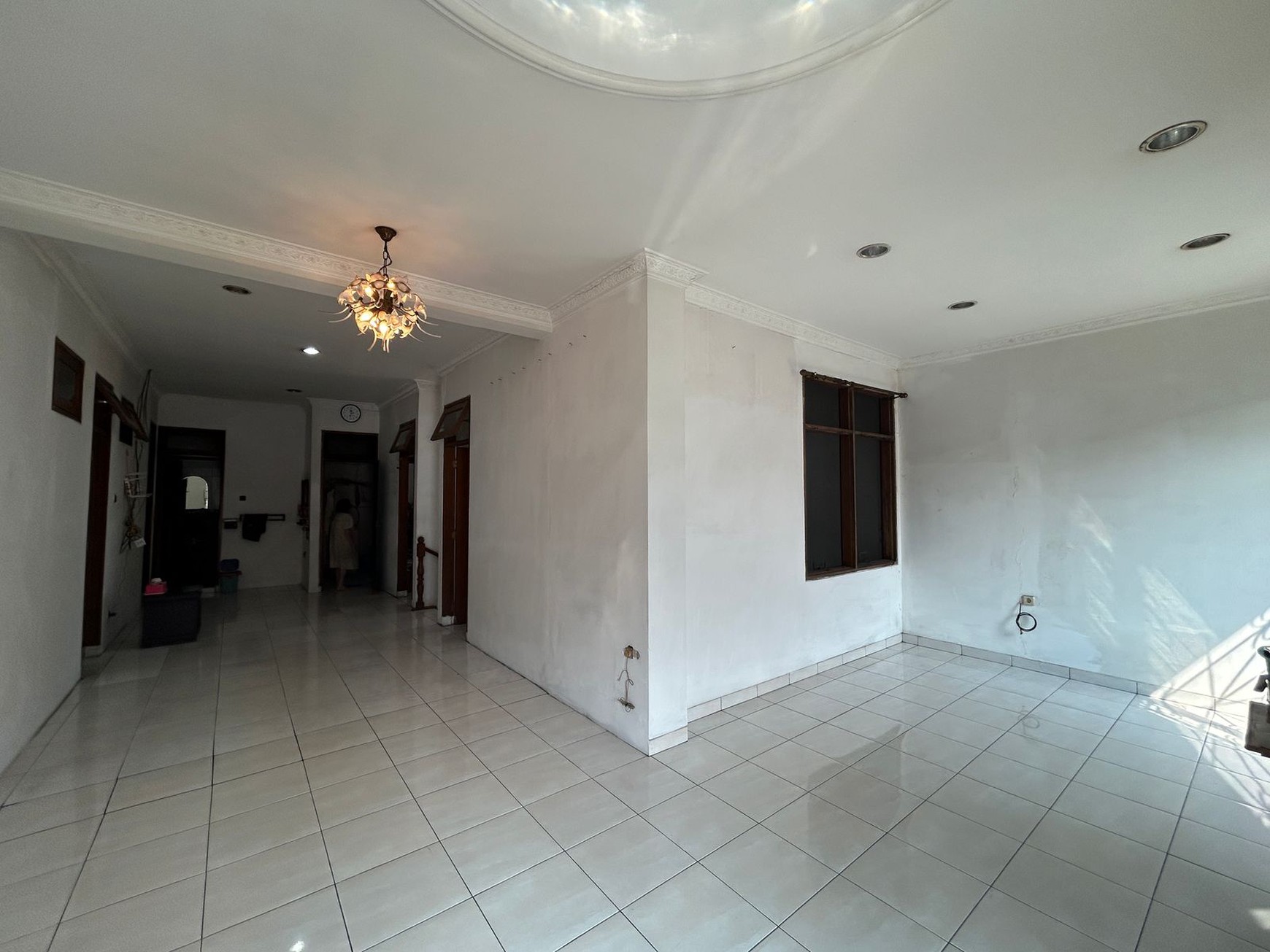 Dijual Rumah 2 Lantai Siap Huni di Tomang Jakarta Barat