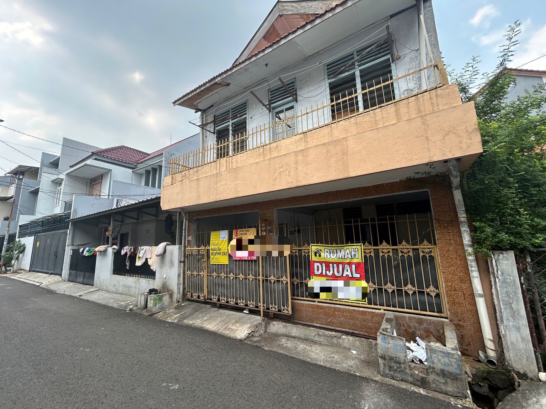 Dijual Rumah Hitung Tanah di Tomang Mandala Jakarta Barat