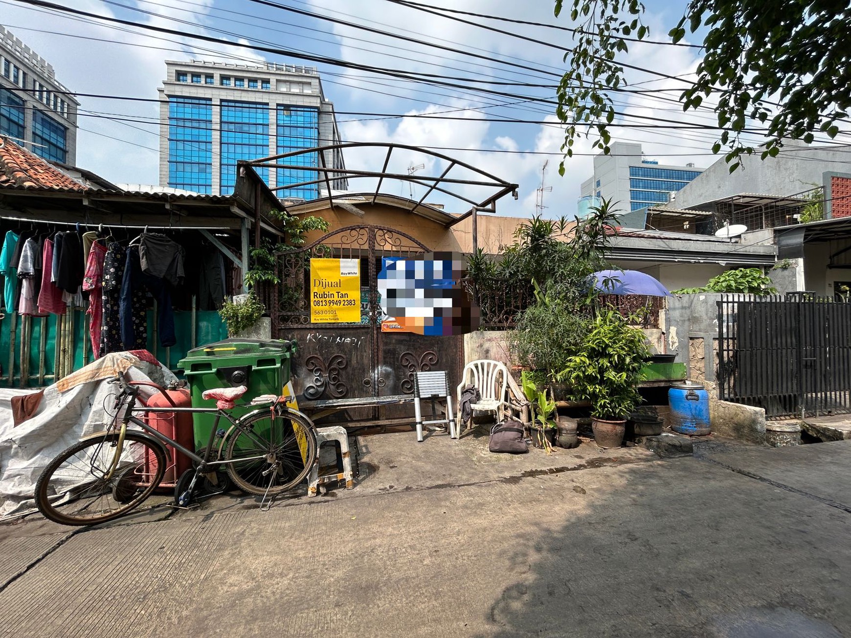 Dijual Rumah Tua HItung Tanah di Krukut Taman Sari