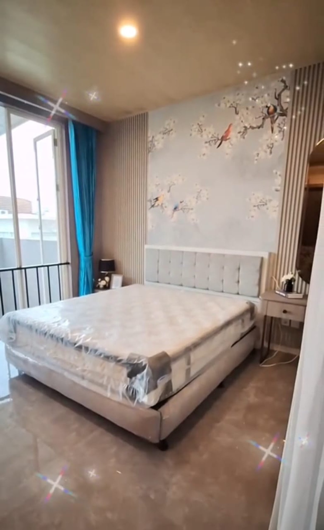 Dijual murah Rumah Full Furnished di RITZ EMBASSY PAKUWON INDAH SURABAYA BARAT