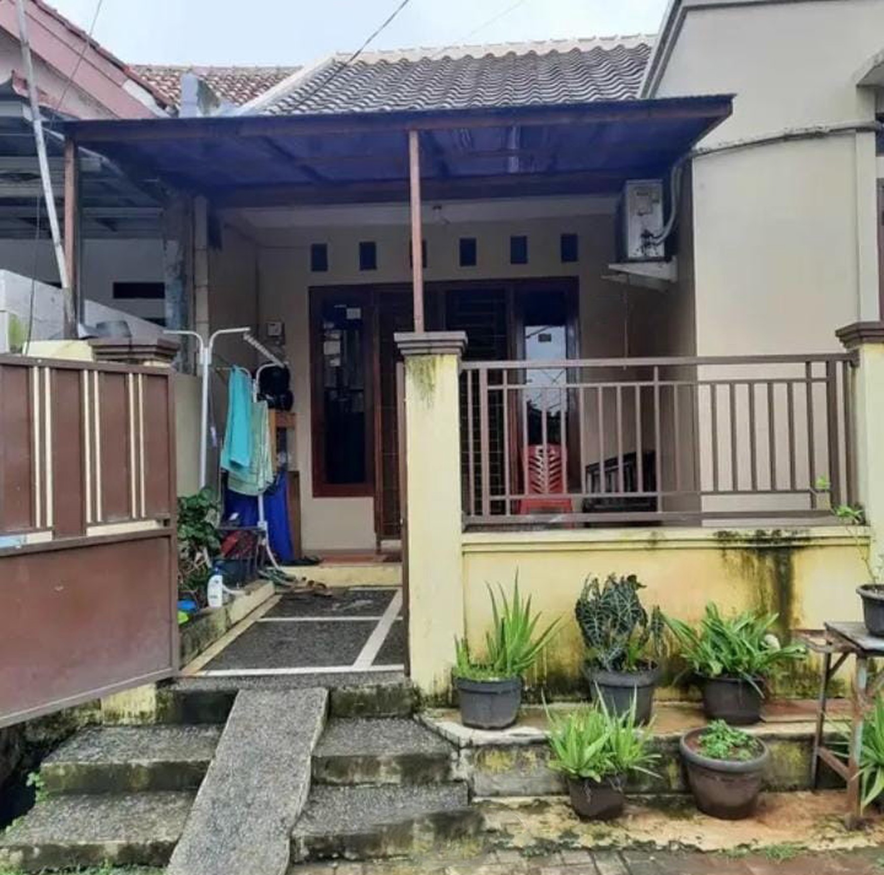 Rumah Siap Huni dengan Hunian Nyaman dan Asri di Ciputat