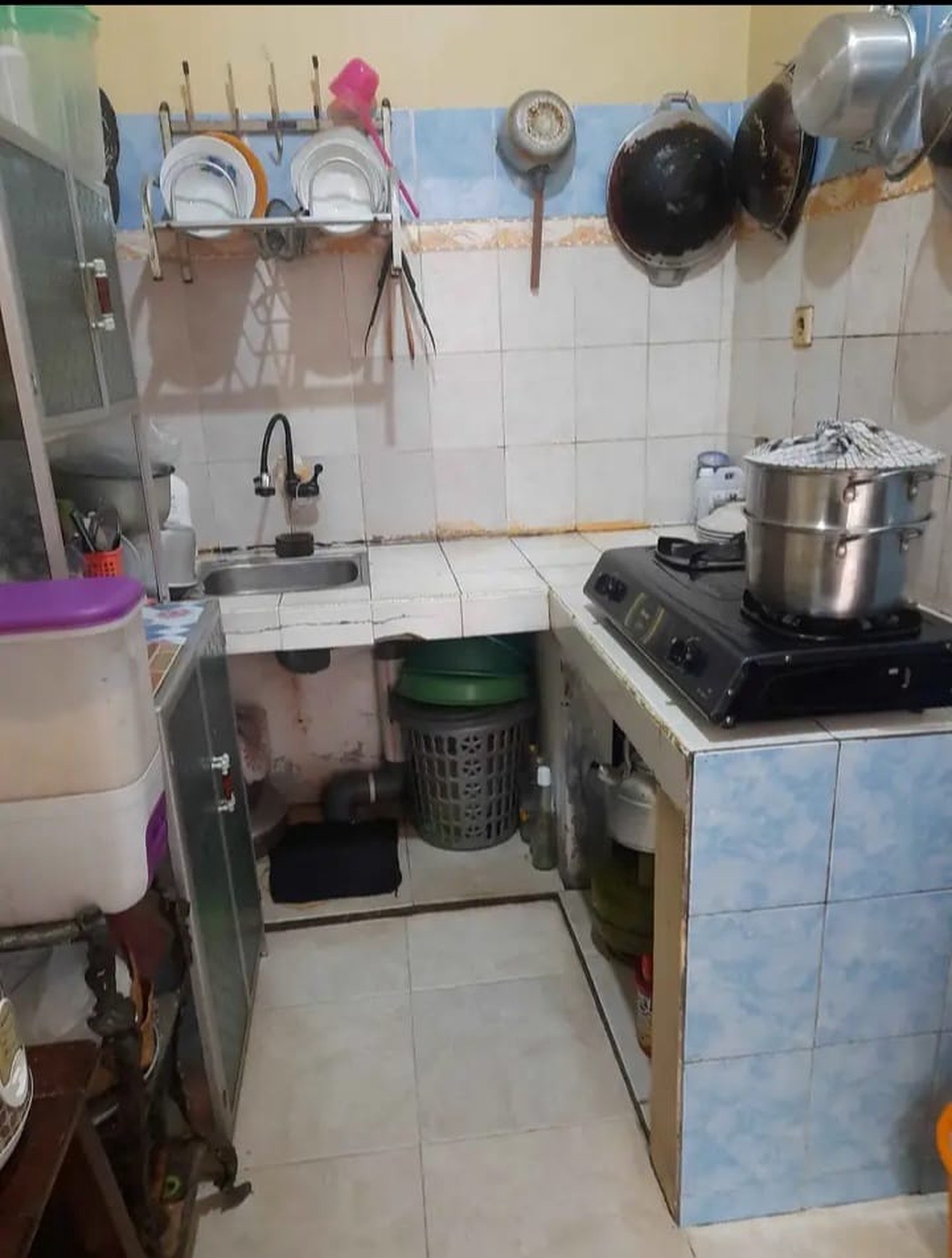 Rumah Siap Huni dengan Hunian Nyaman dan Asri di Ciputat