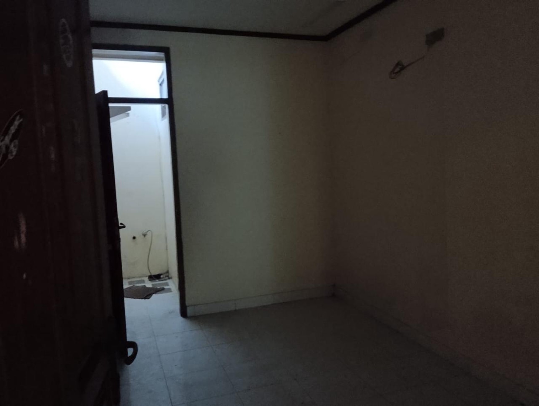 Rumah di Jakarta Selatan 2 Lantai Siap Huni dengan Hunian Nyaman dan Asri sudah SHM