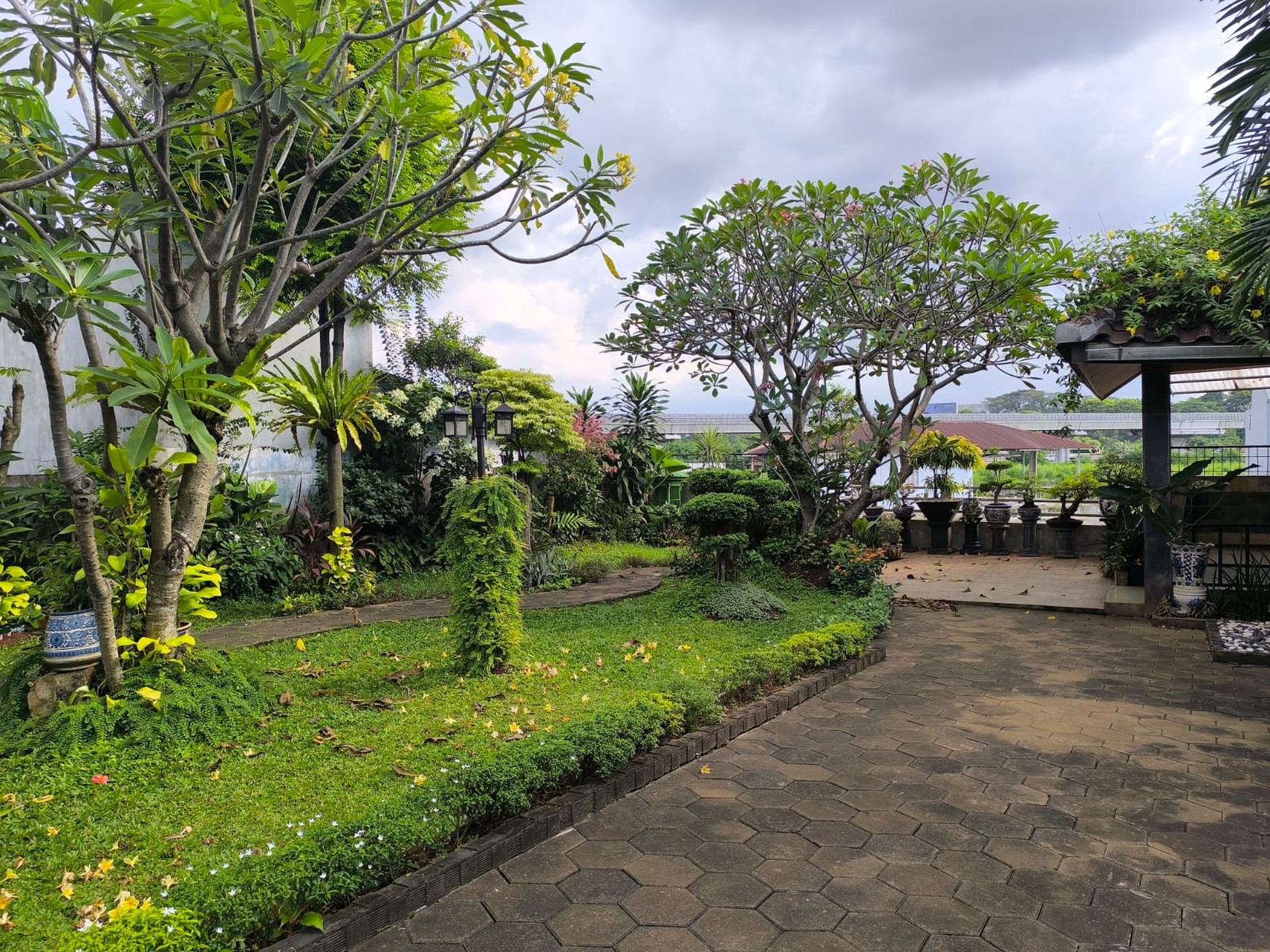 Rumah Jl Waru, Pangkalan Jati, Cipinang Melayu