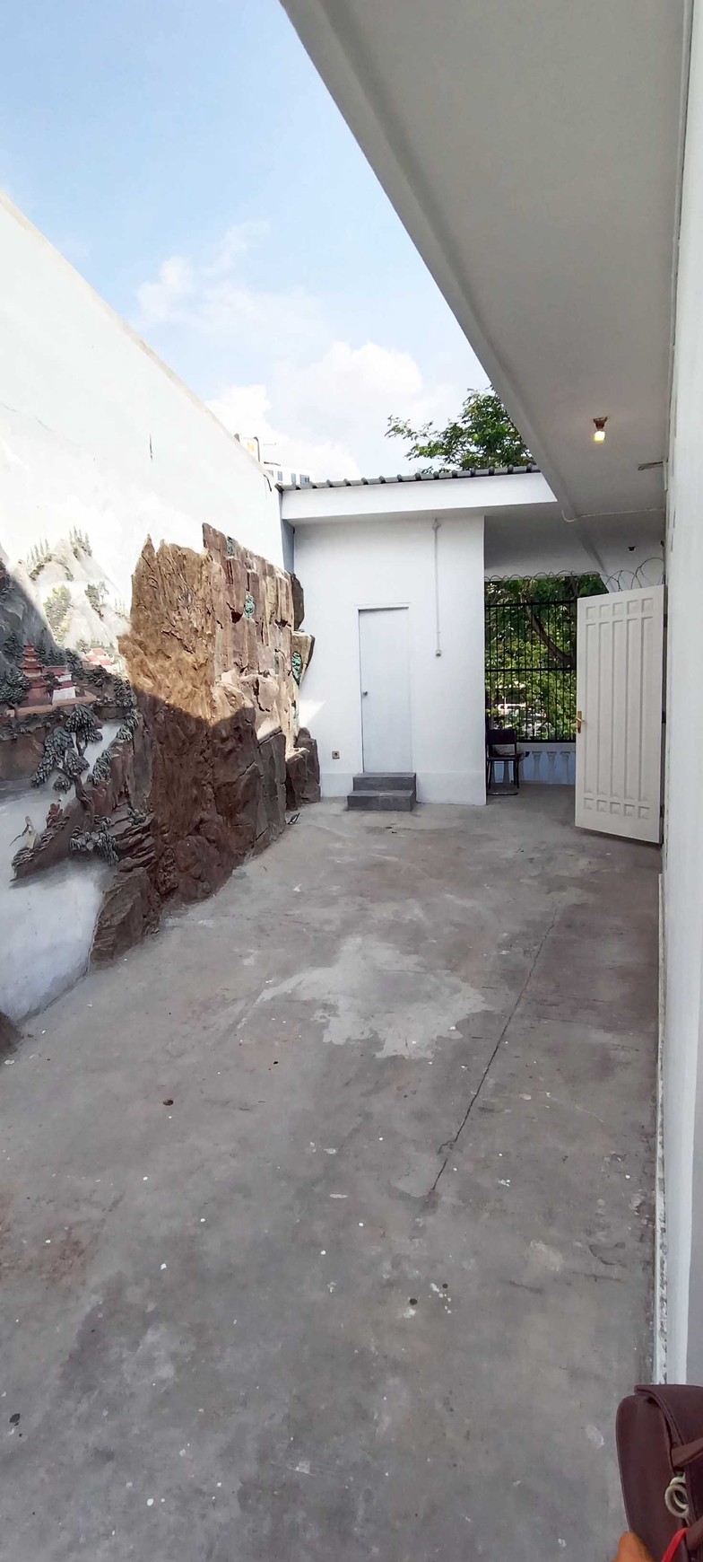 Kantor di Jl. Ahmad Jais Surabaya, Lokasi Strategis Pusat Kota, Cocok untuk Kantor / Gudang