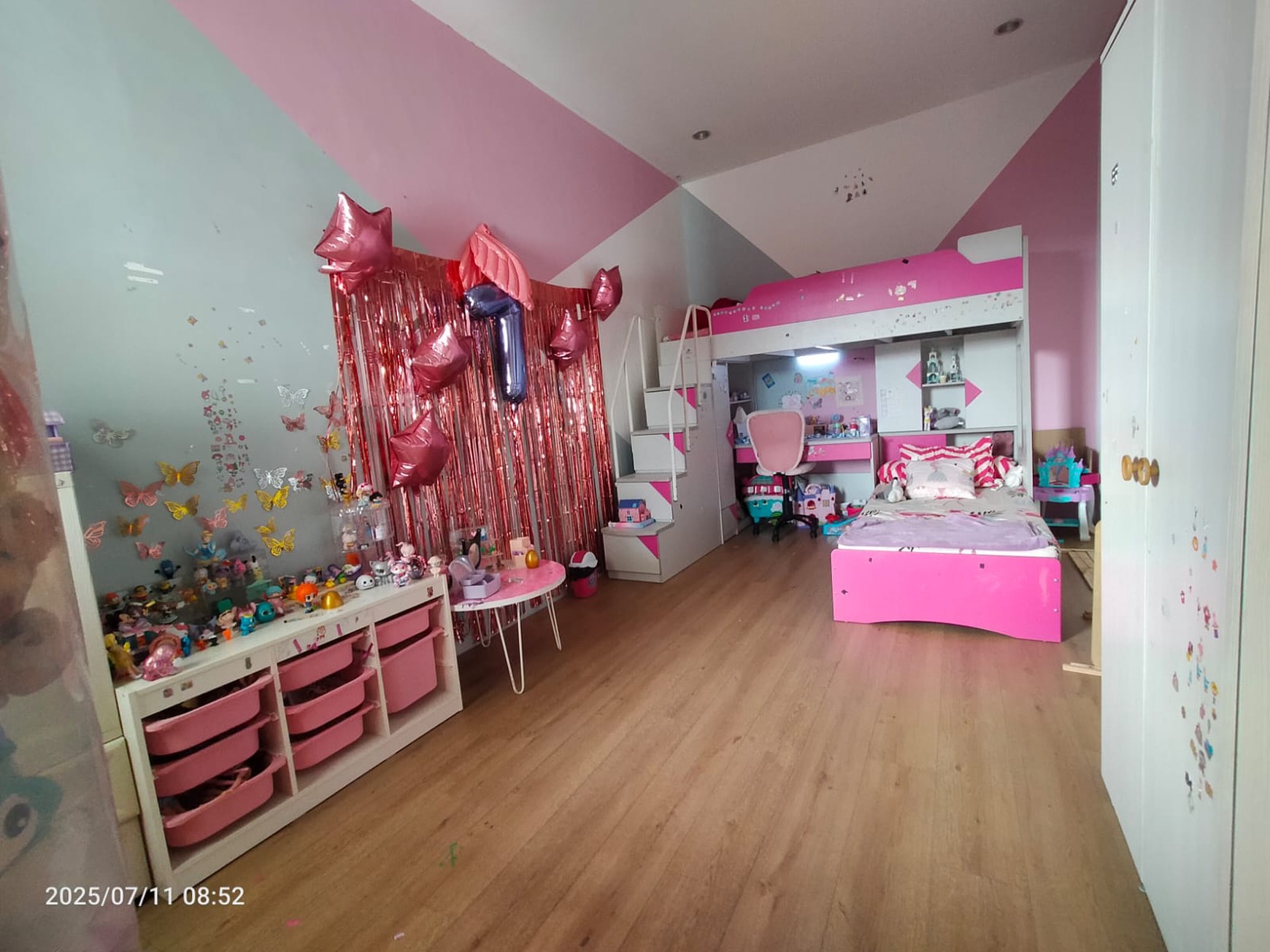 Dijual Rumah Lux di Tengah Kota Bandung, Srimahi