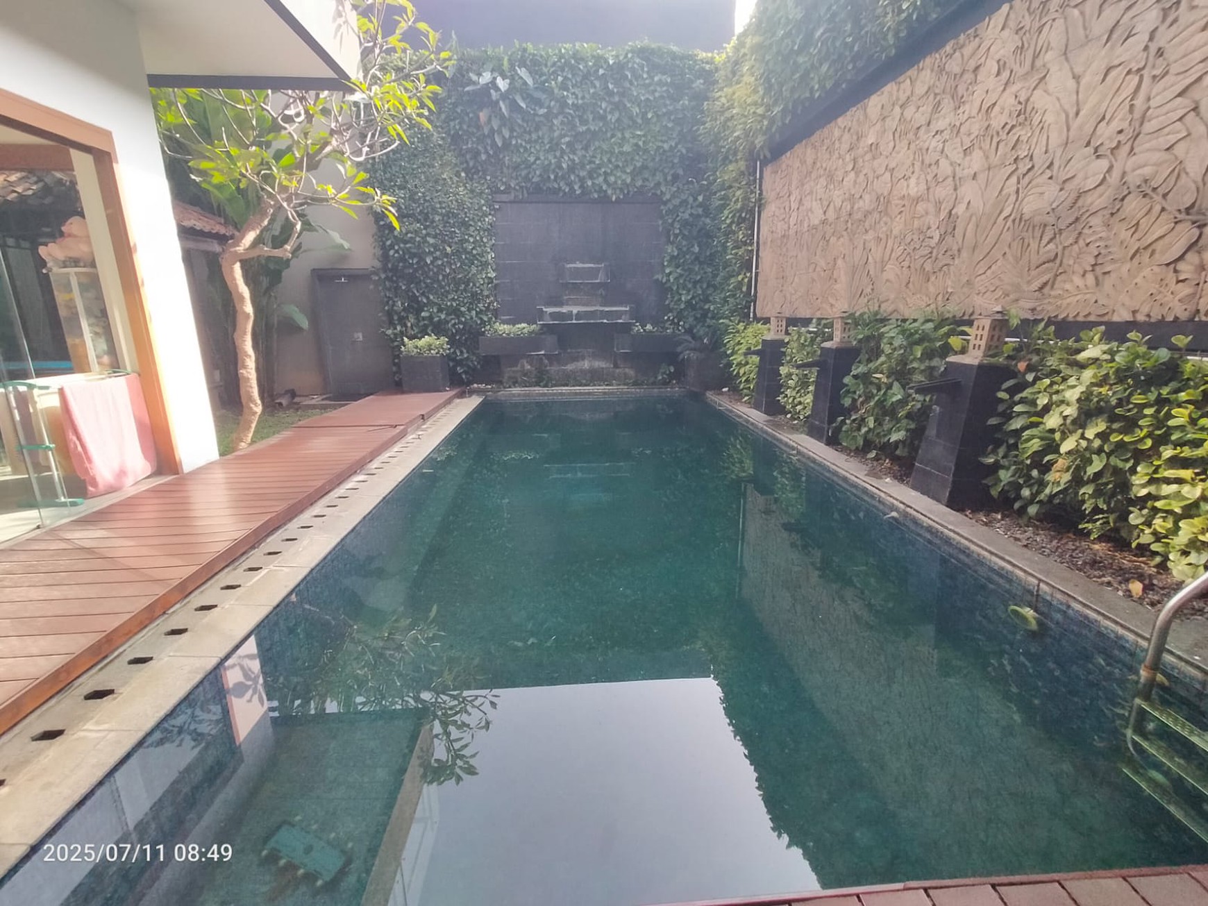 Dijual Rumah Lux di Tengah Kota Bandung, Srimahi