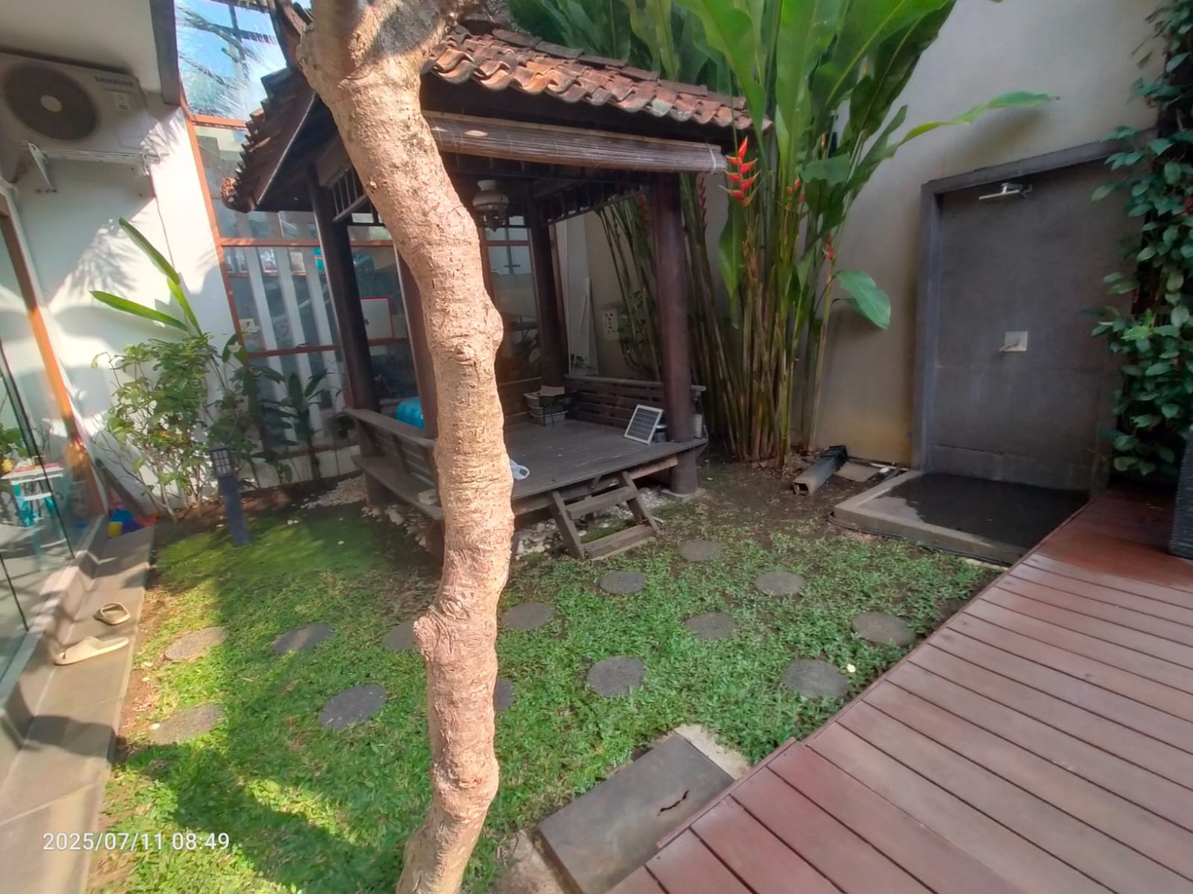 Dijual Rumah Lux di Tengah Kota Bandung, Srimahi