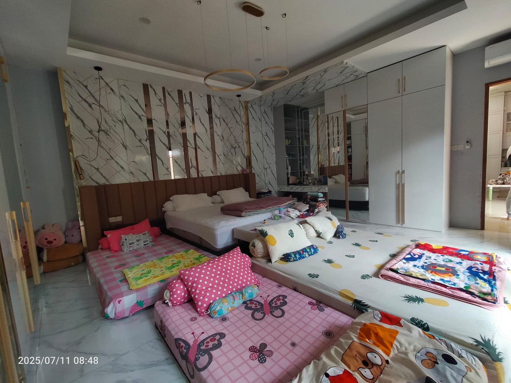 Dijual Rumah Lux di Tengah Kota Bandung, Srimahi