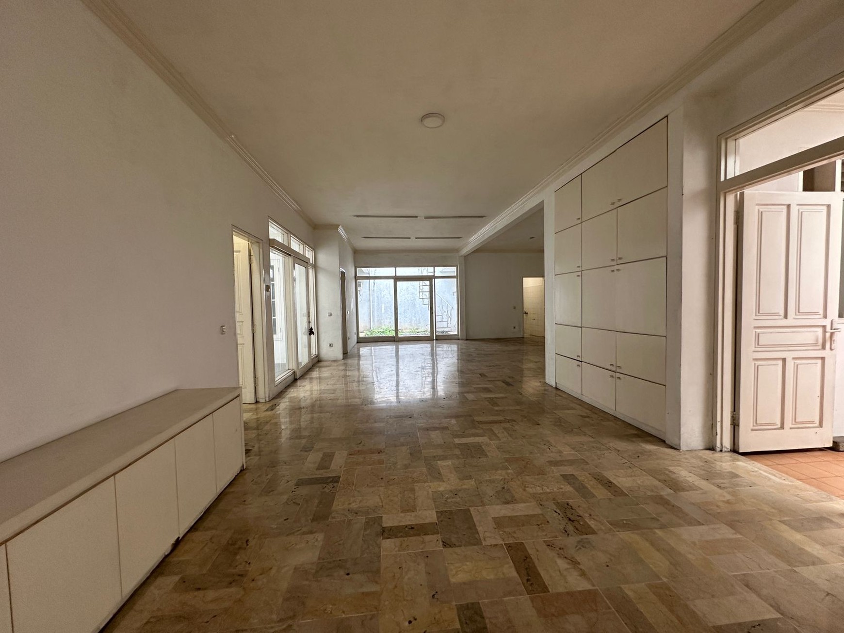 Dijual Rumah Jl. Niaga Hijau Pondok Indah