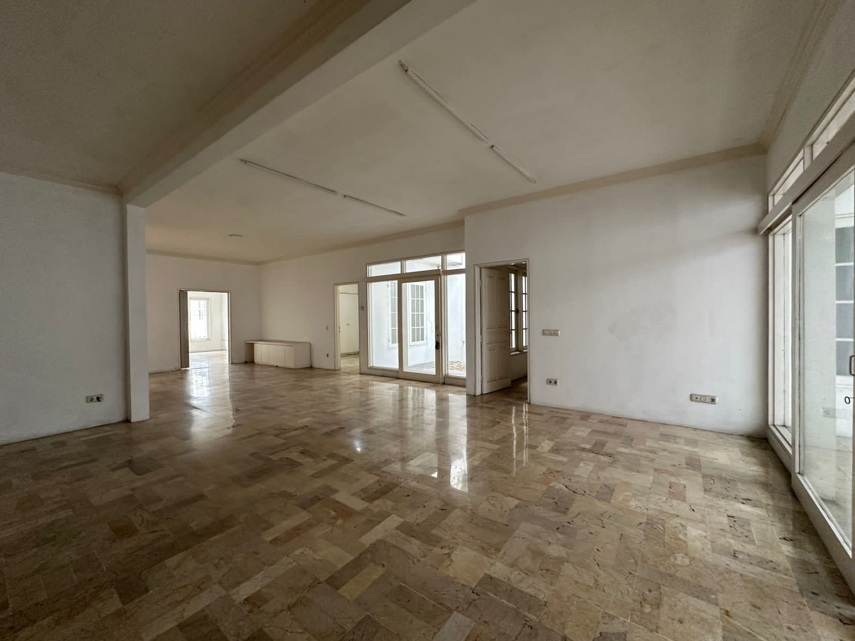 Dijual Rumah Jl. Niaga Hijau Pondok Indah