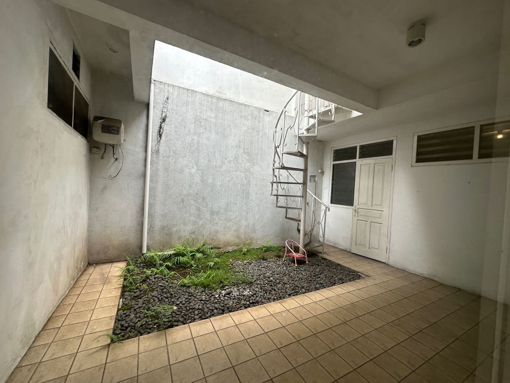 Dijual Rumah Jl. Niaga Hijau Pondok Indah