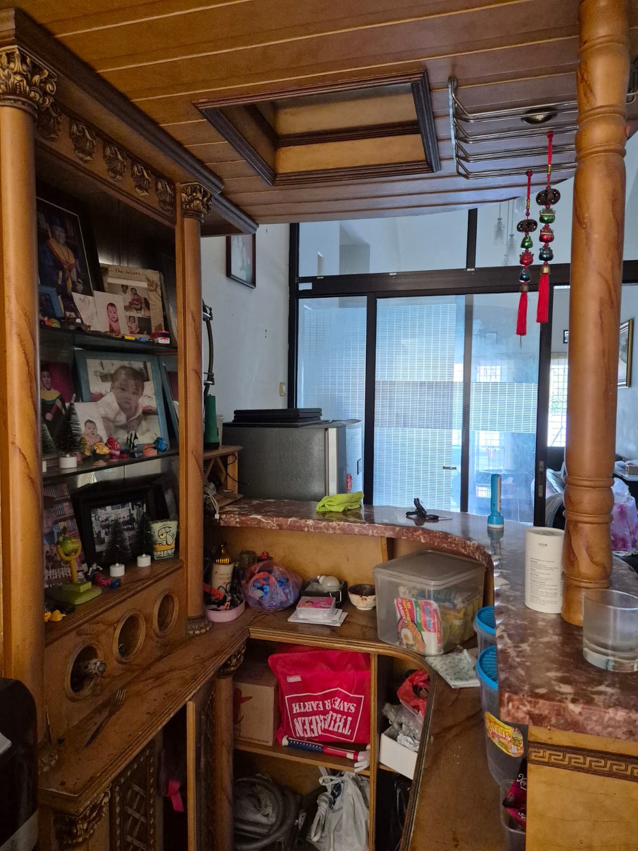 Rumah SHM Depan Taman di Harapan Indah Bekasi