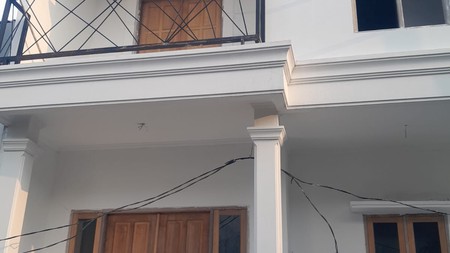 Rumah lingkungan tenang dalam proses 70% area Ciganjur jagakarsa jakarta selatan