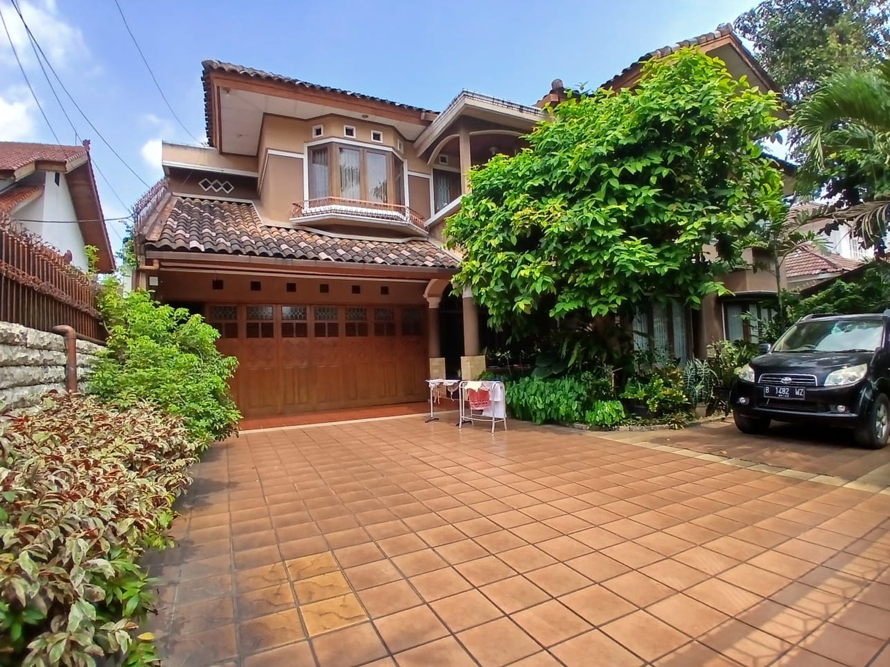 Dijual rumah di taman cilandak 2 tingkat di dalam komplek ,jalan kaki ke MRT Fatmawati