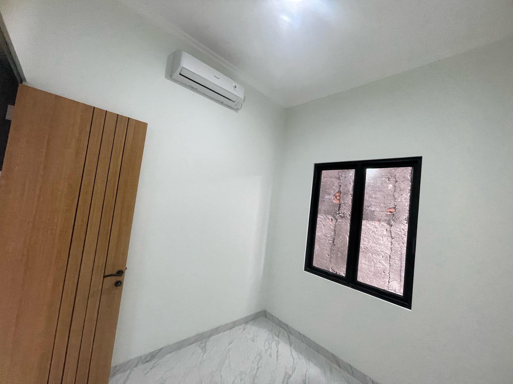 Rumah Bagus Siap Huni Perum Housing Molek Jatiwaringin Pondok Gede