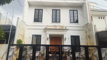 Dijual Rumah Asri di Bukit Cinere Indah - Lokasi Strategis dan Nyaman