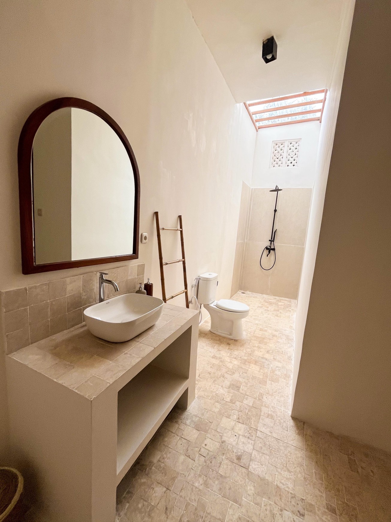 5 bedroom villa in Berawa,Canggu