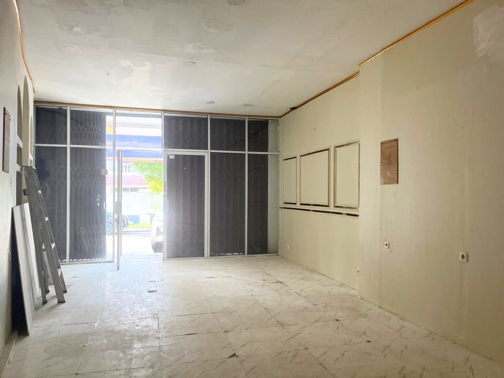 Ruko Komersial 4 Lantai Lokasi di Tebet Timur Dalam