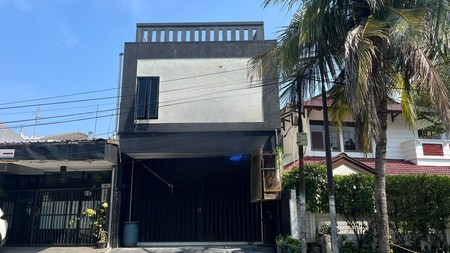 Ruko Komersial 4 Lantai Lokasi di Tebet Timur Dalam 