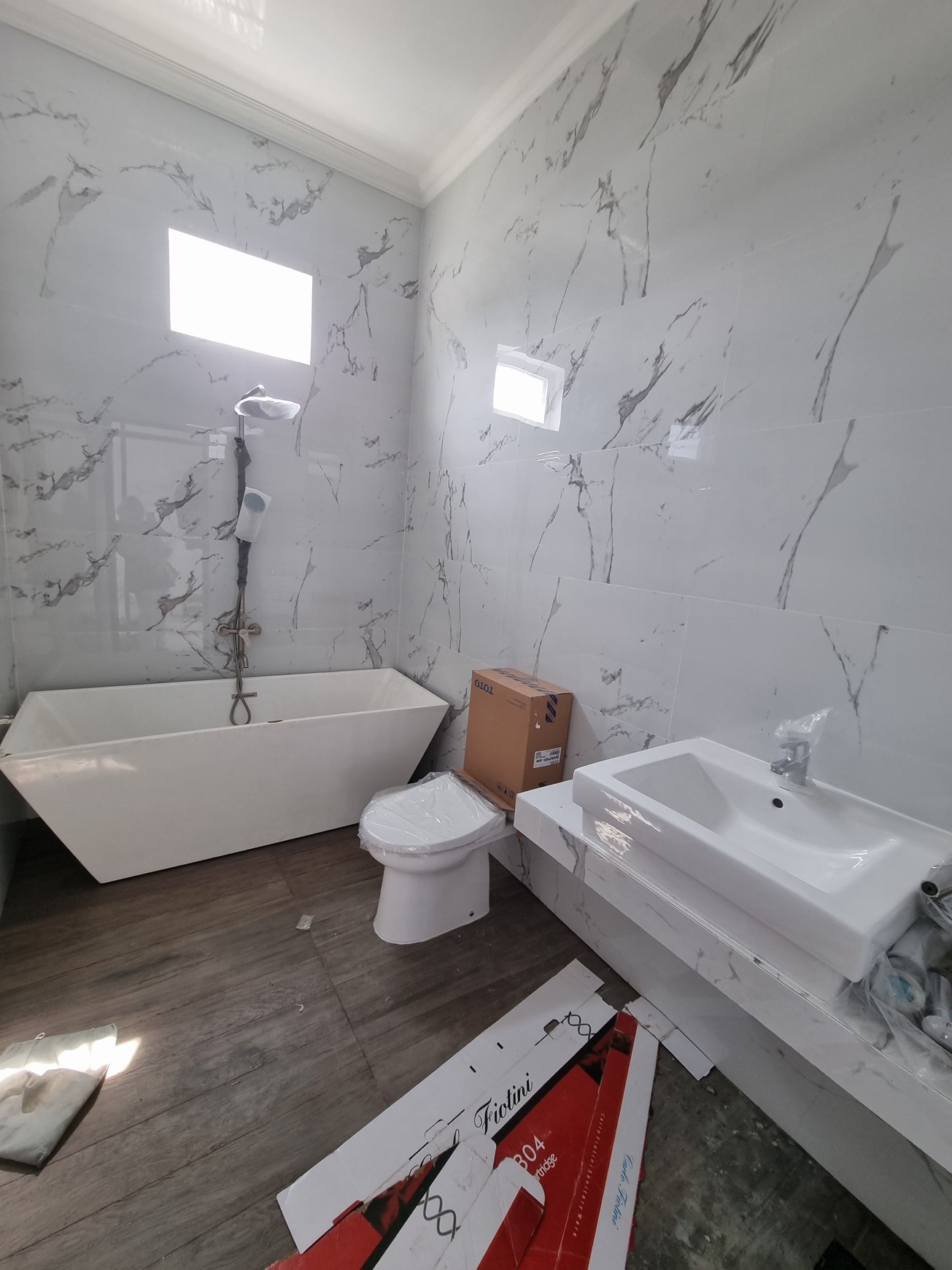 DIJUAL RUMAH LUX/MEWAH DI AREA PROKLAMASI, MENTENG