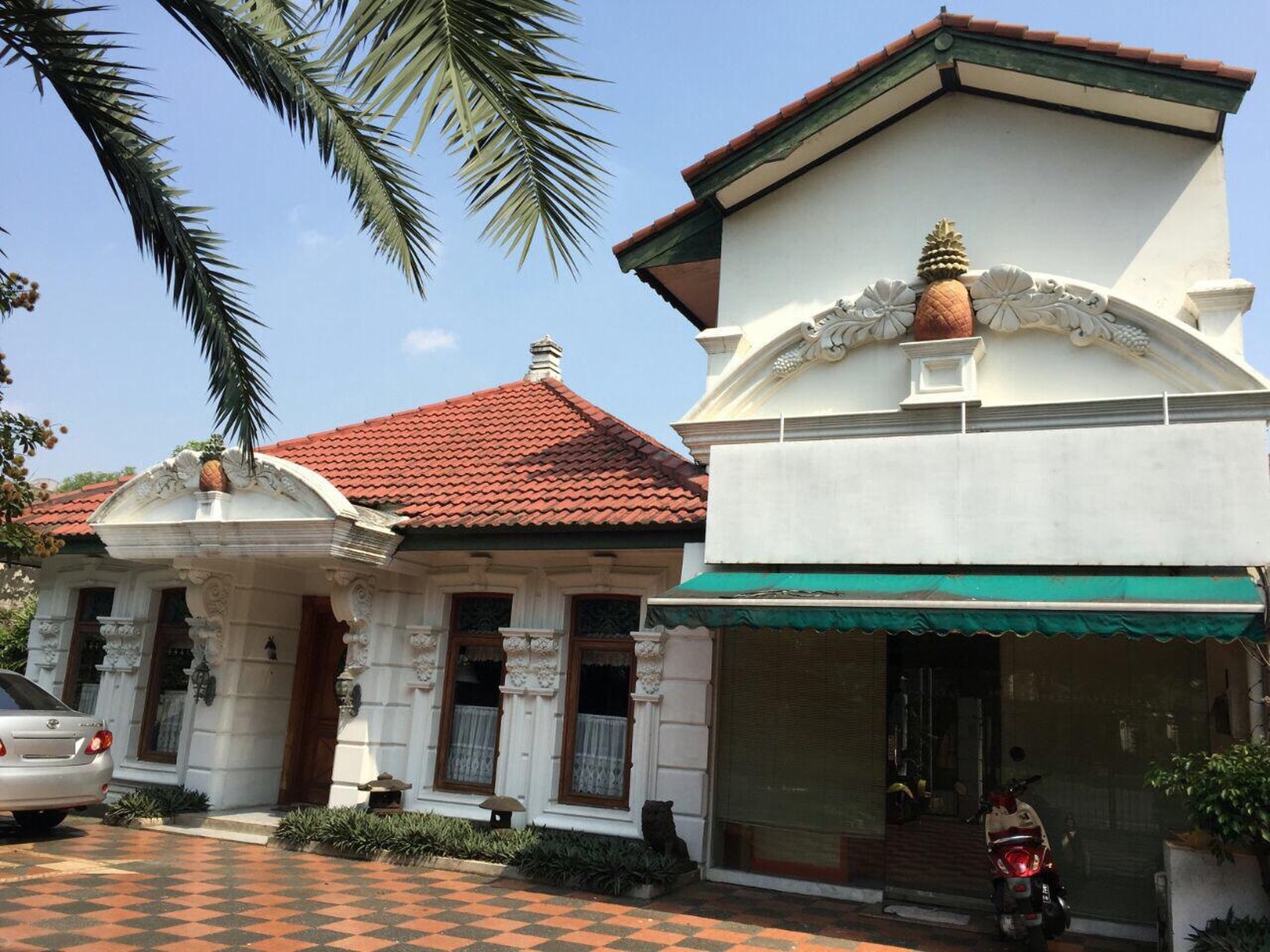 Rumah bagus terawat di Jakarta Selatan, dekat dg sekolah BM , RS Pd indah , pertok , stasiun MRT cipete /fatmawati/lebak bulus