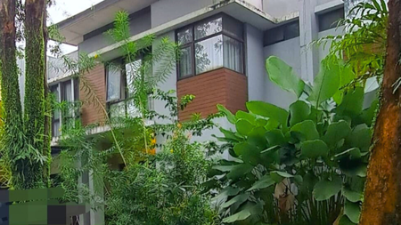 Dijual Rumah cantik di lokasi strategis Di The Icon Cluster Ritzone