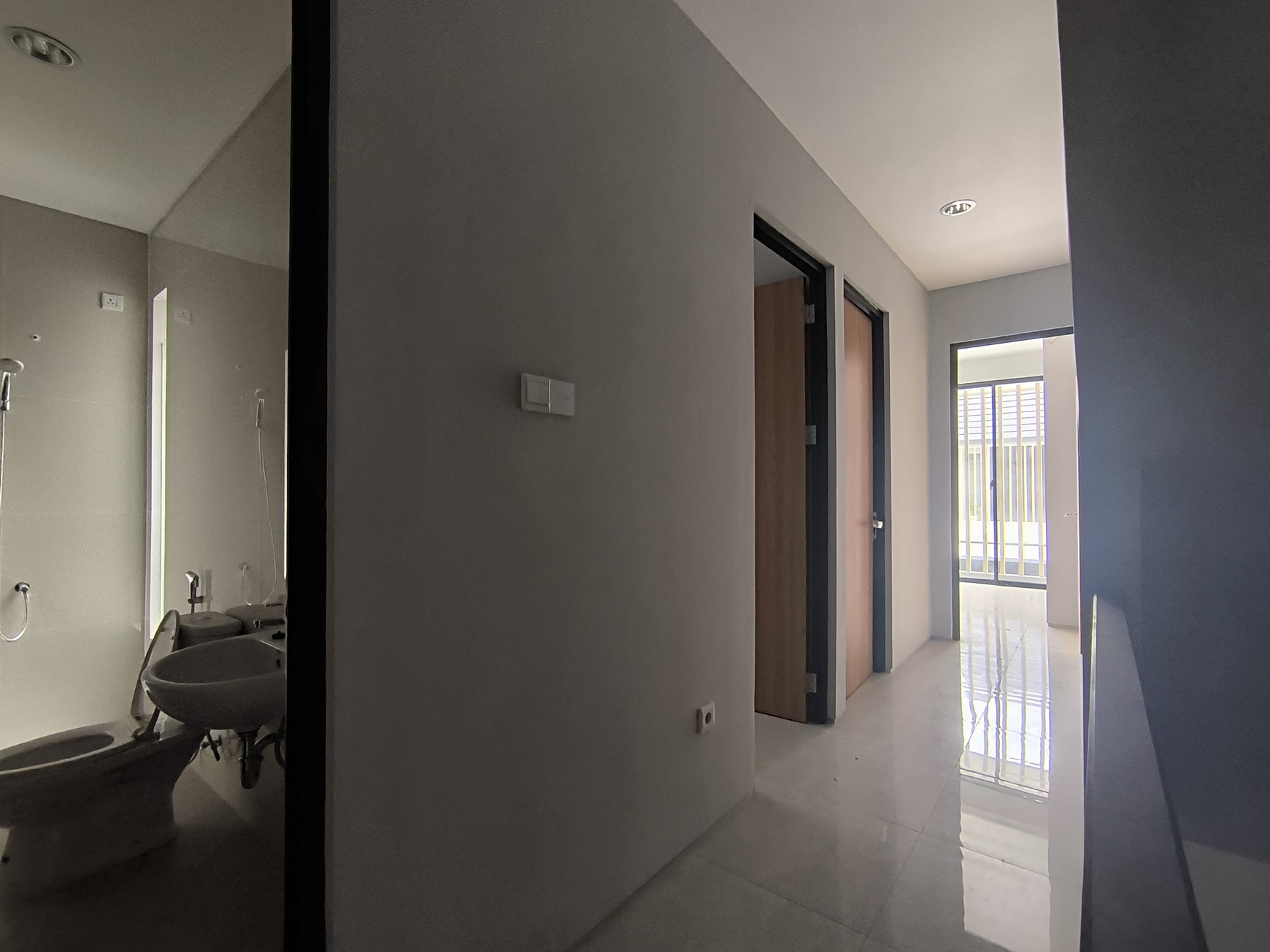 Dijual Rumah Brand New di Z Living, Lake Garden, Grand Wisata