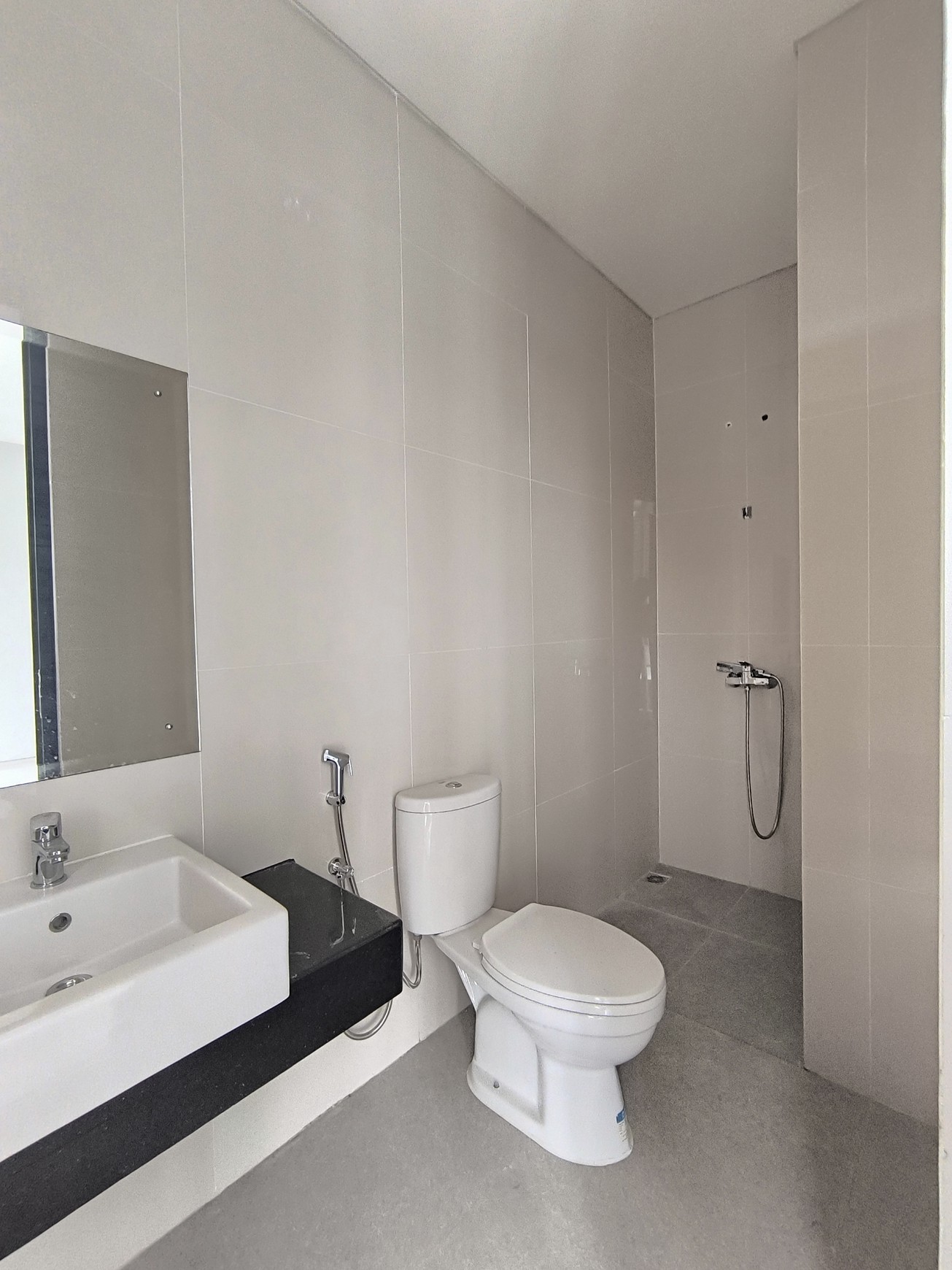 Dijual Rumah Brand New di Z Living, Lake Garden, Grand Wisata