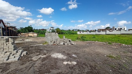Freehold - Rare 1,300 sqm Walking Distance to the Beach Tourism-Zoned Land in Seseh, Bali 