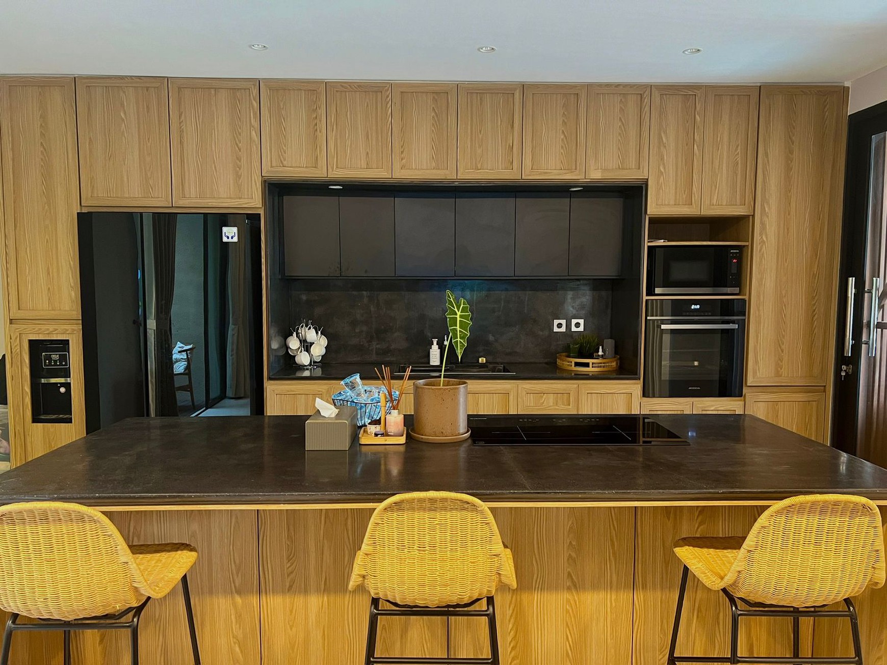 Rumah Semi Tropis  Fully Furnished di Bintaro Jaksel Siap Huni