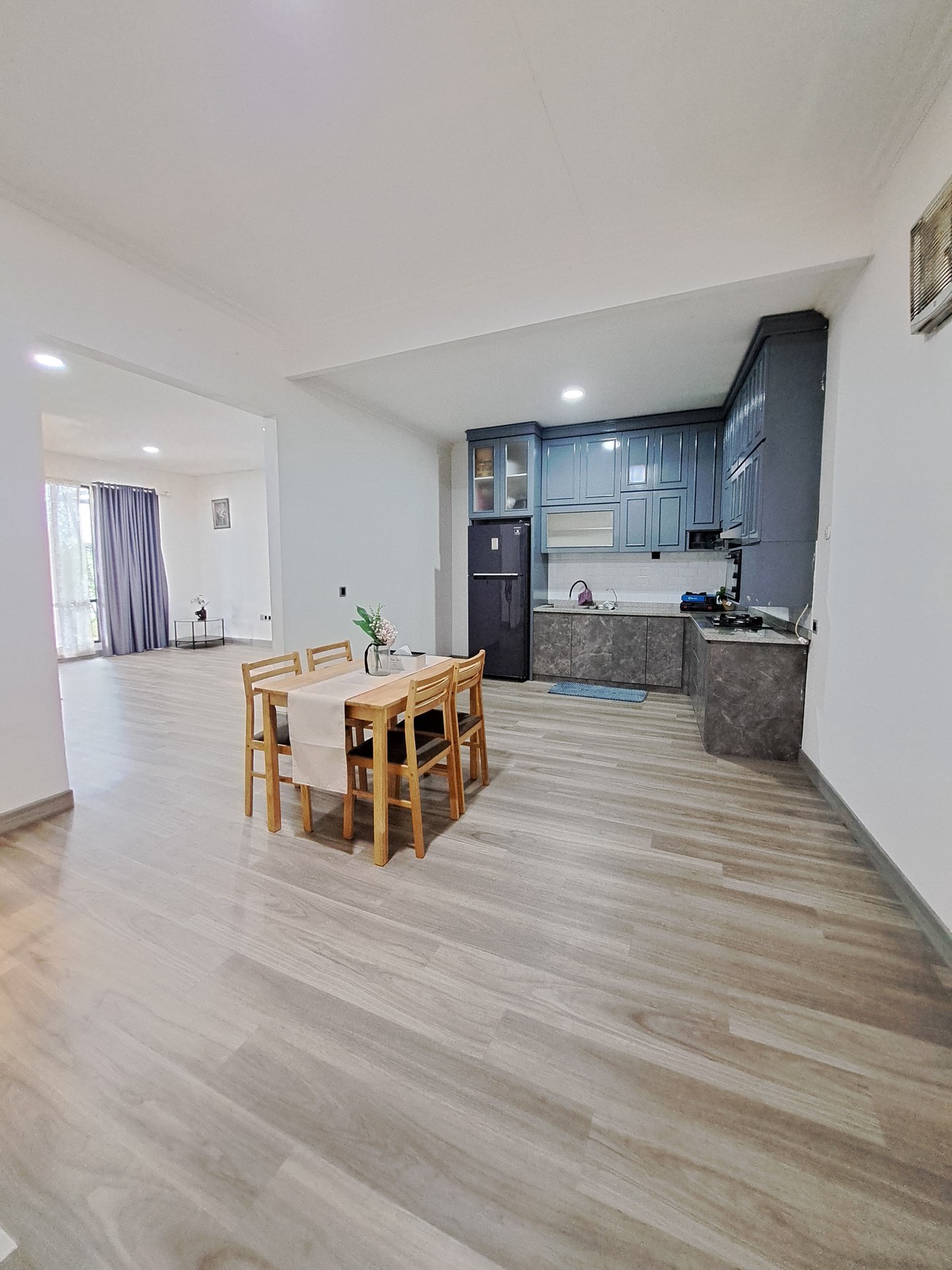 Rumah 2 Lantai Siap Huni Desain Bagus Dekat Tol  Limo Desari