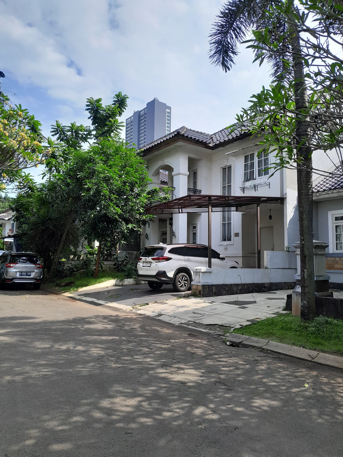 Rumah Bagus Di Senayan, Bintaro Jaya Sektor 9 Tangerang Selatan
