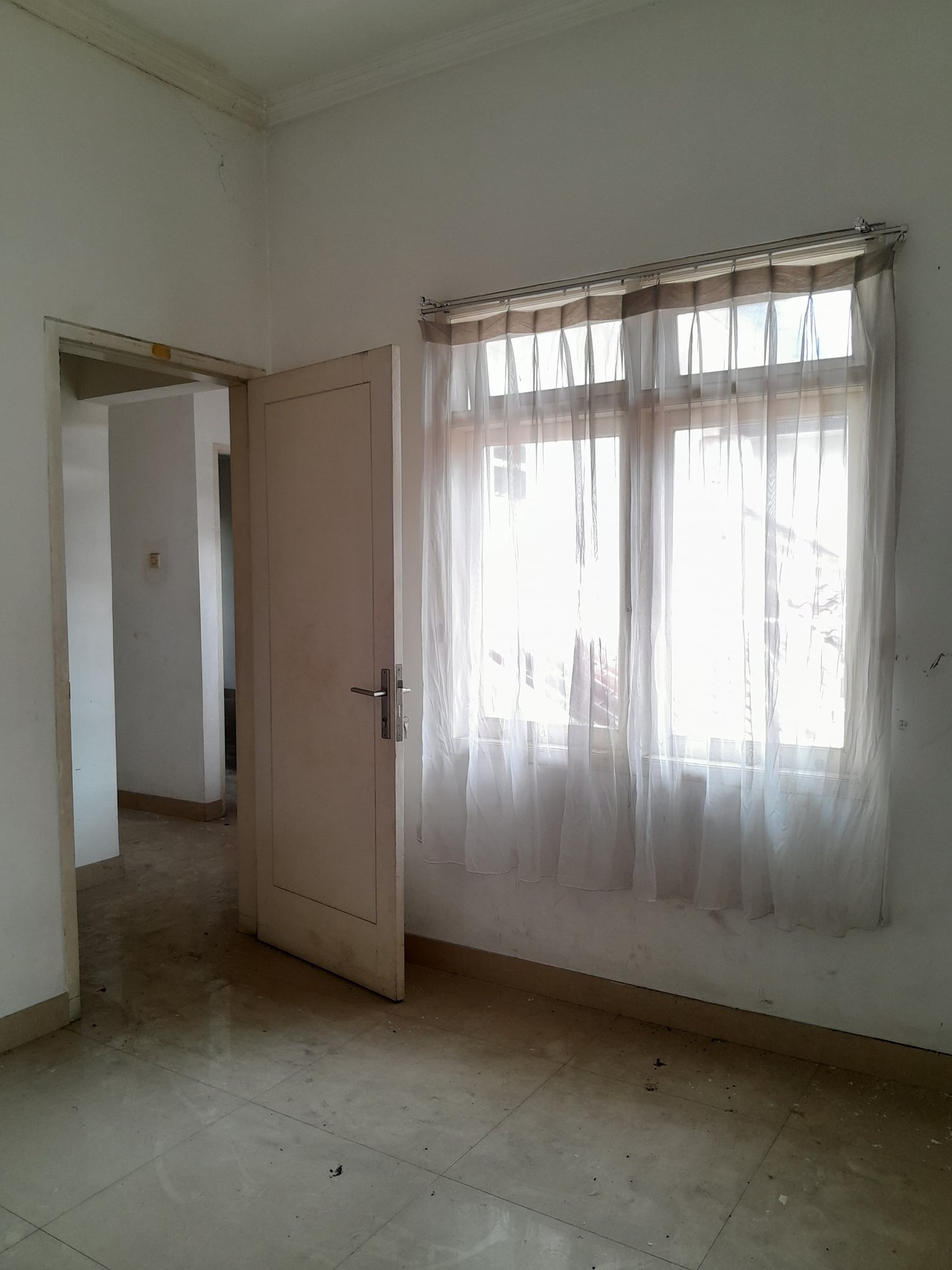 Rumah Bagus Di Senayan, Bintaro Jaya Sektor 9 Tangerang Selatan