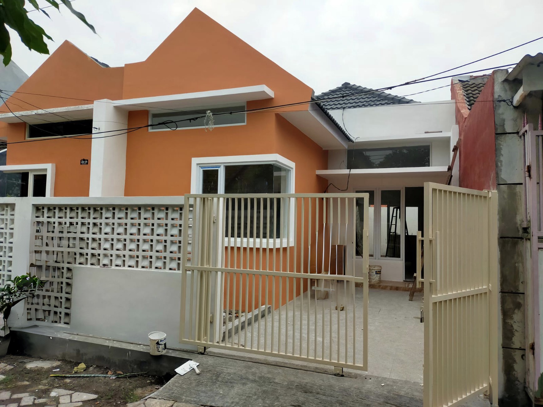 1934. Dijual rumah di PERUMAHAN GEBANG RAYA SIDOARJO