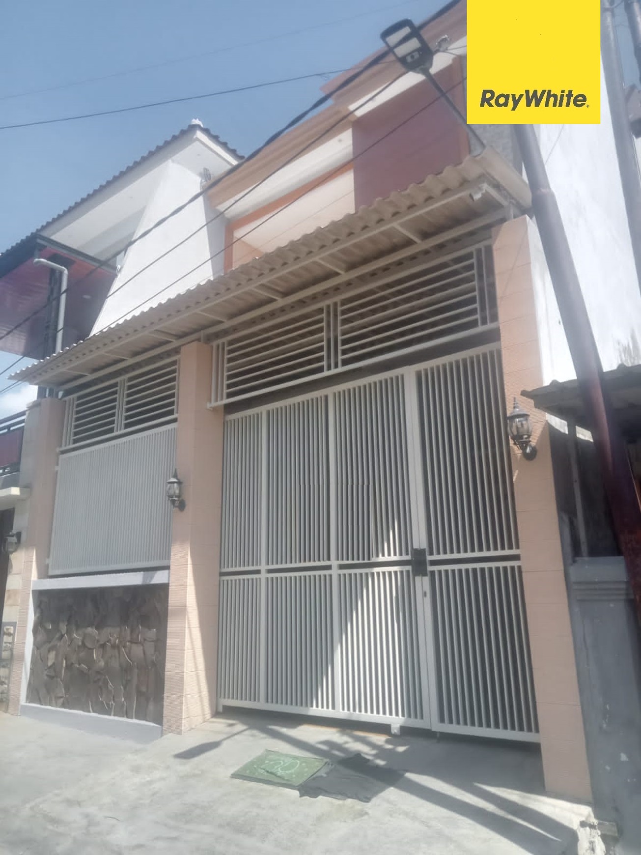 Disewakan Rumah Dijalan Rowo Asemrowo Surabaya