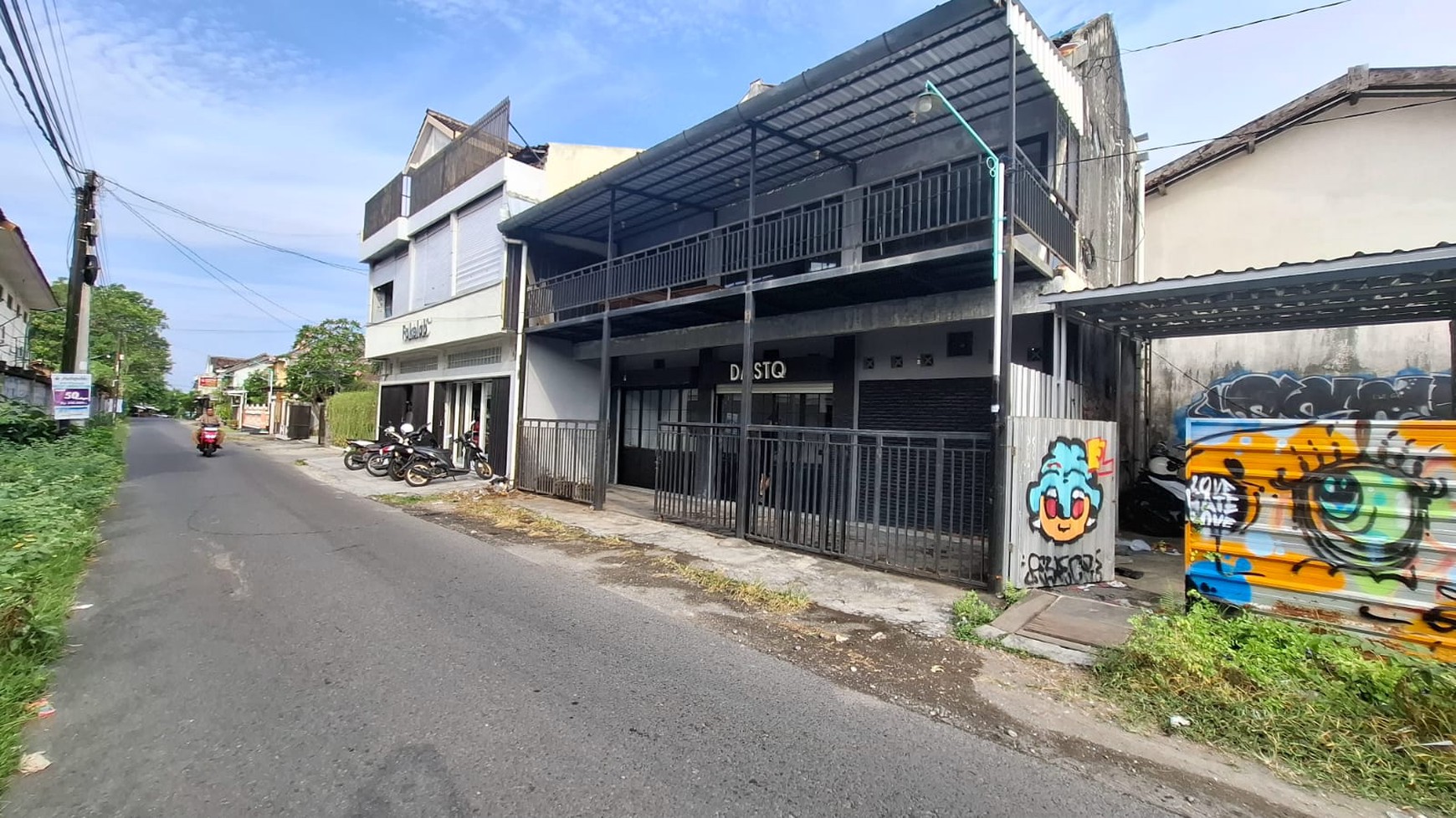 Ruang Usaha Cocok Untuk Cafe 2 Lantai Lokasi Strategis di Daerah Bugisan 