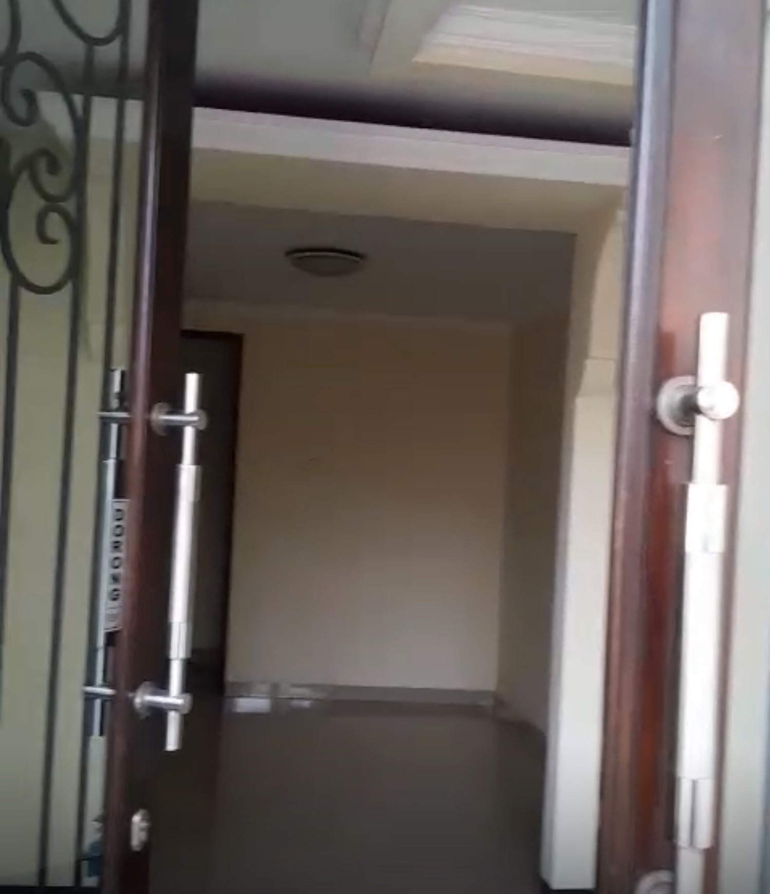 Ruko Siap Pakai Di Jl Bintaro Utama Sektor 3