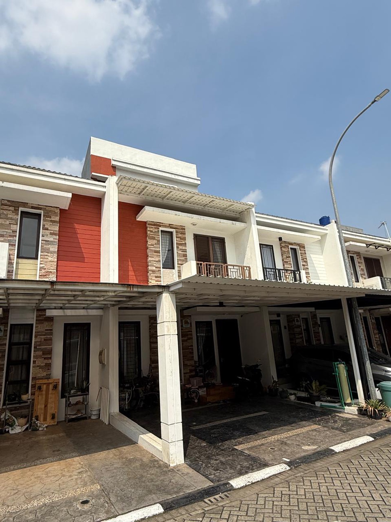 Rumah Bagus Di Green Lake City Cluster Asia Tangerang